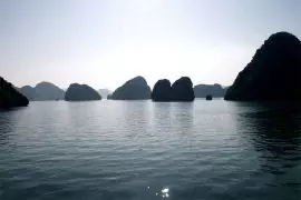 Bahía de Halong amanecer, Vietnam